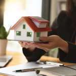 5 Essential Tips for Newlyweds Buying Their First Home